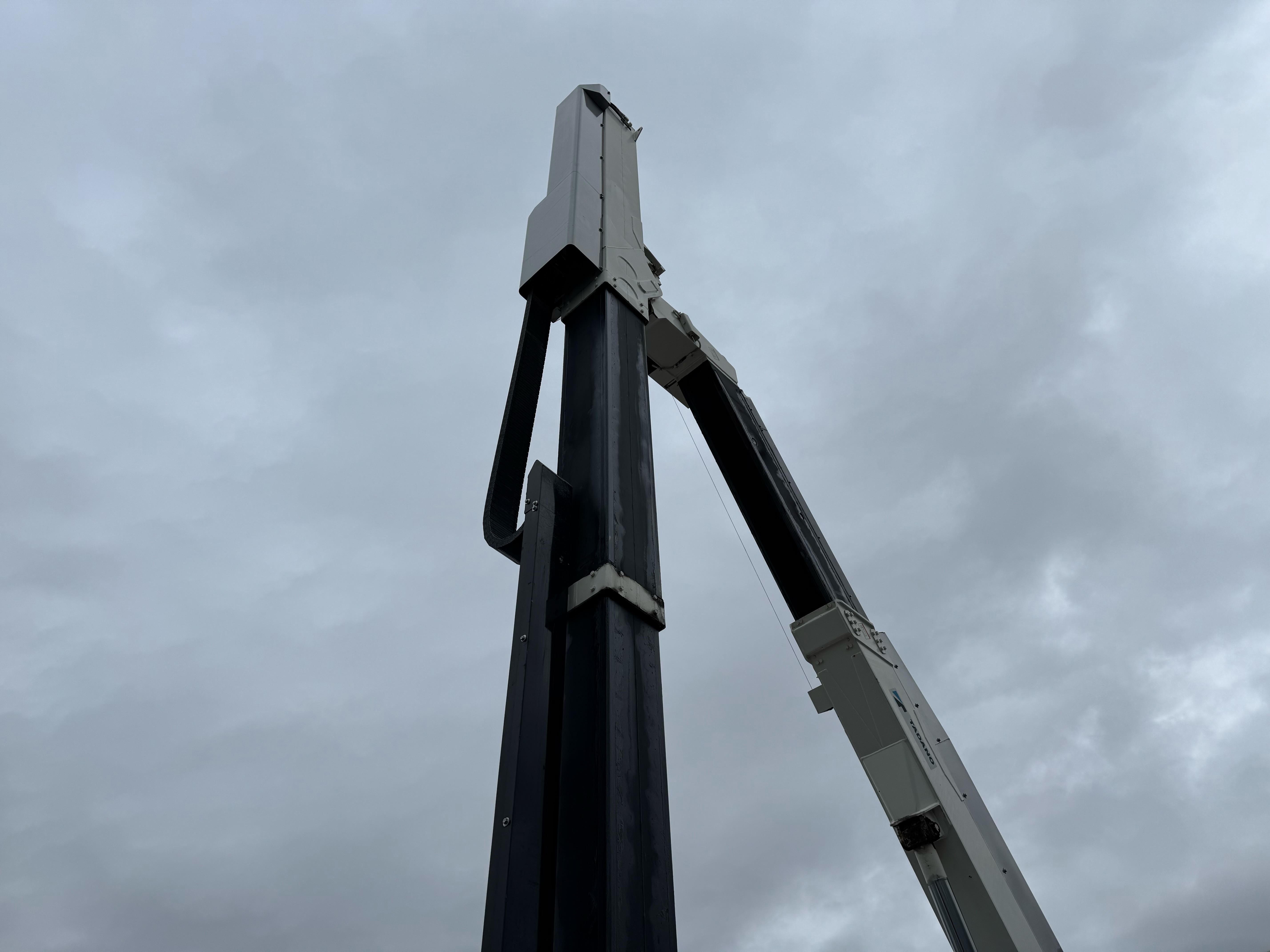 日野　デュトロ　橋梁点検車　アワメーター861h　6MT　ワイド　セミロング　高所作業車　ブリッジチェッカー|中古トラックの販売・買取・査定のアイナビ