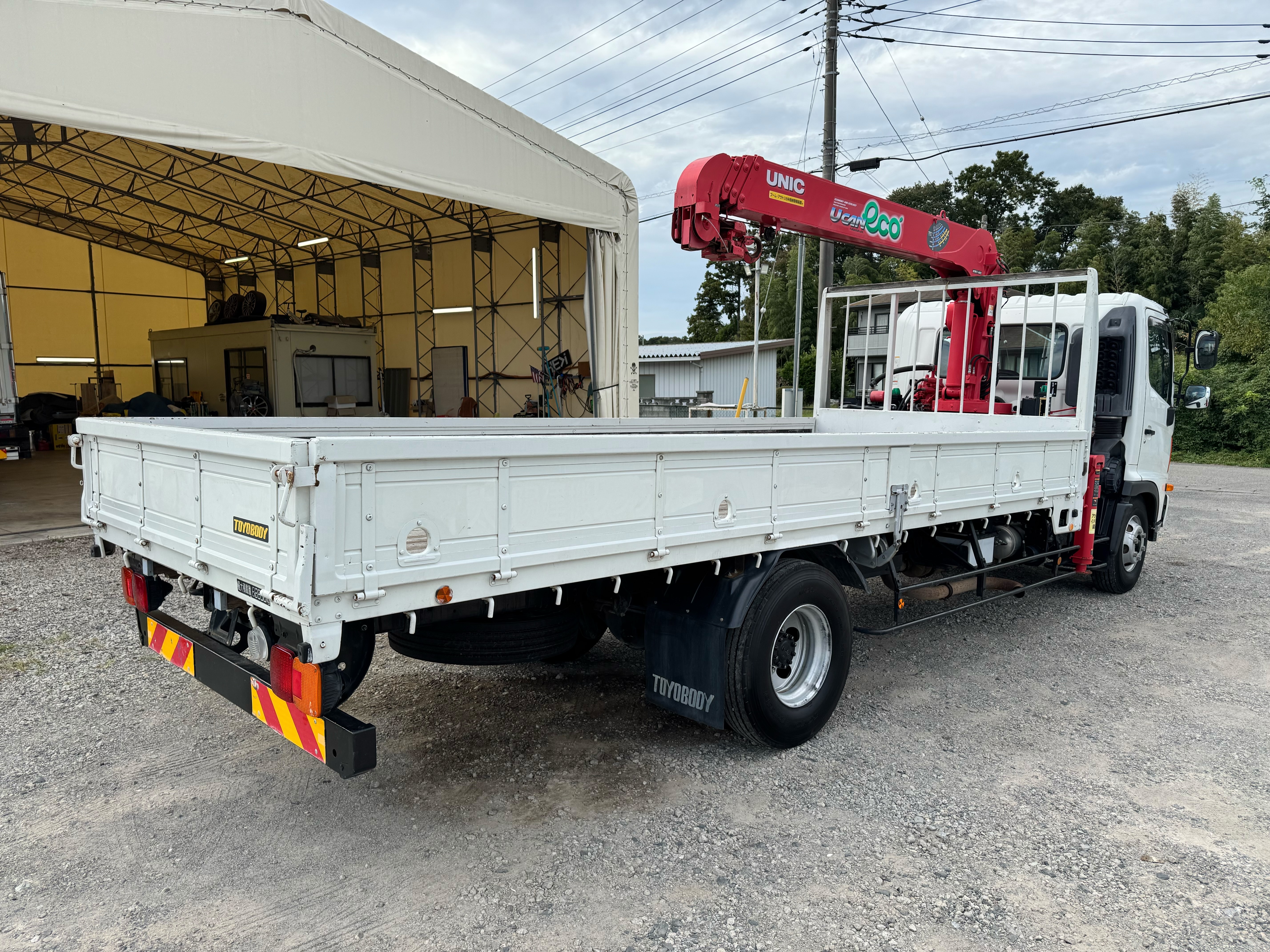 日野　レンジャー　ユニックUCANeco　4段　ラジコン　フックイン　標準　6MT　床木製　3方開|中古トラックの販売・買取・査定のアイナビ