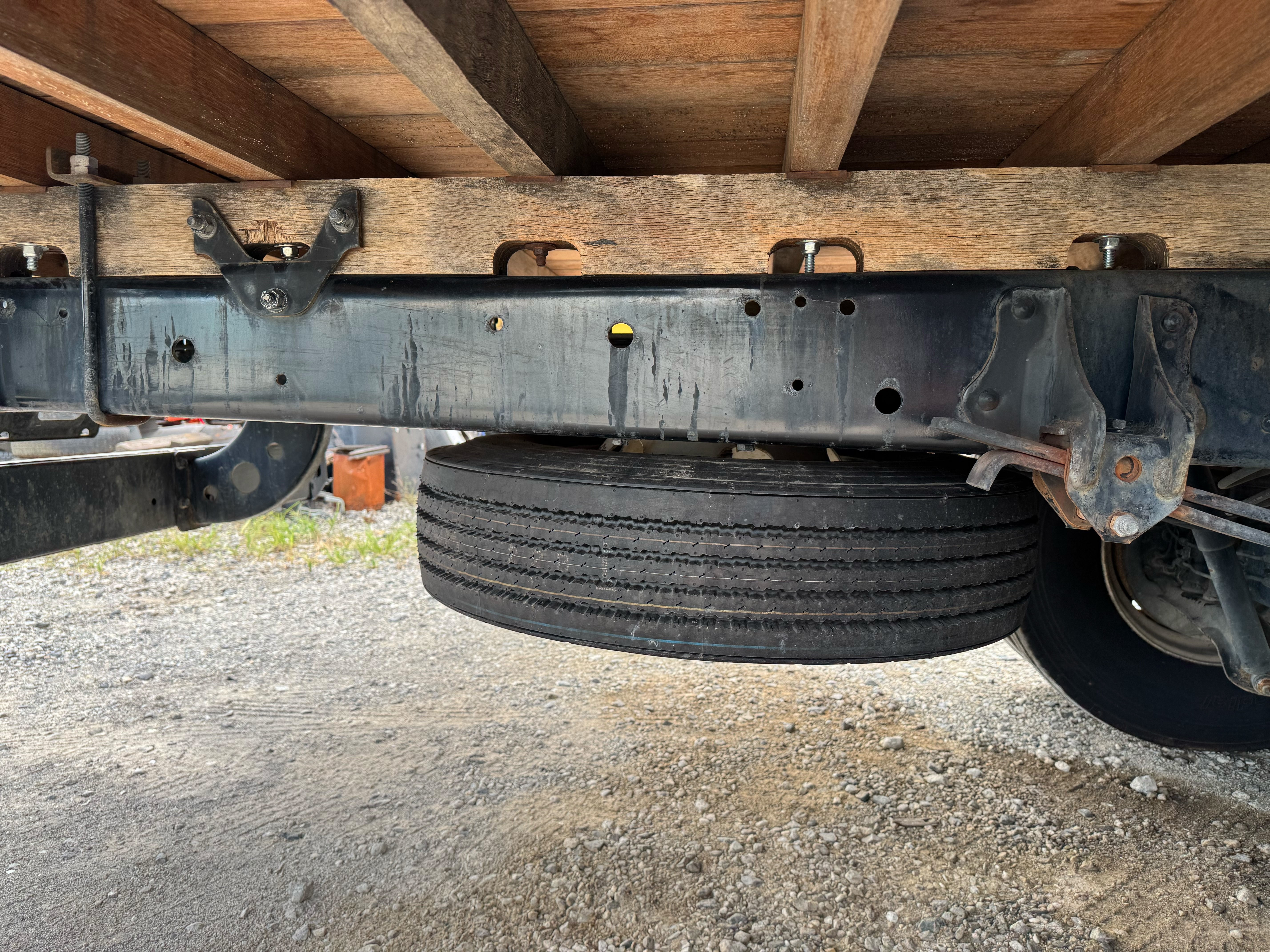 日野　レンジャー　ユニックUCANeco　4段　ラジコン　フックイン　標準　6MT　床木製　3方開|中古トラックの販売・買取・査定のアイナビ