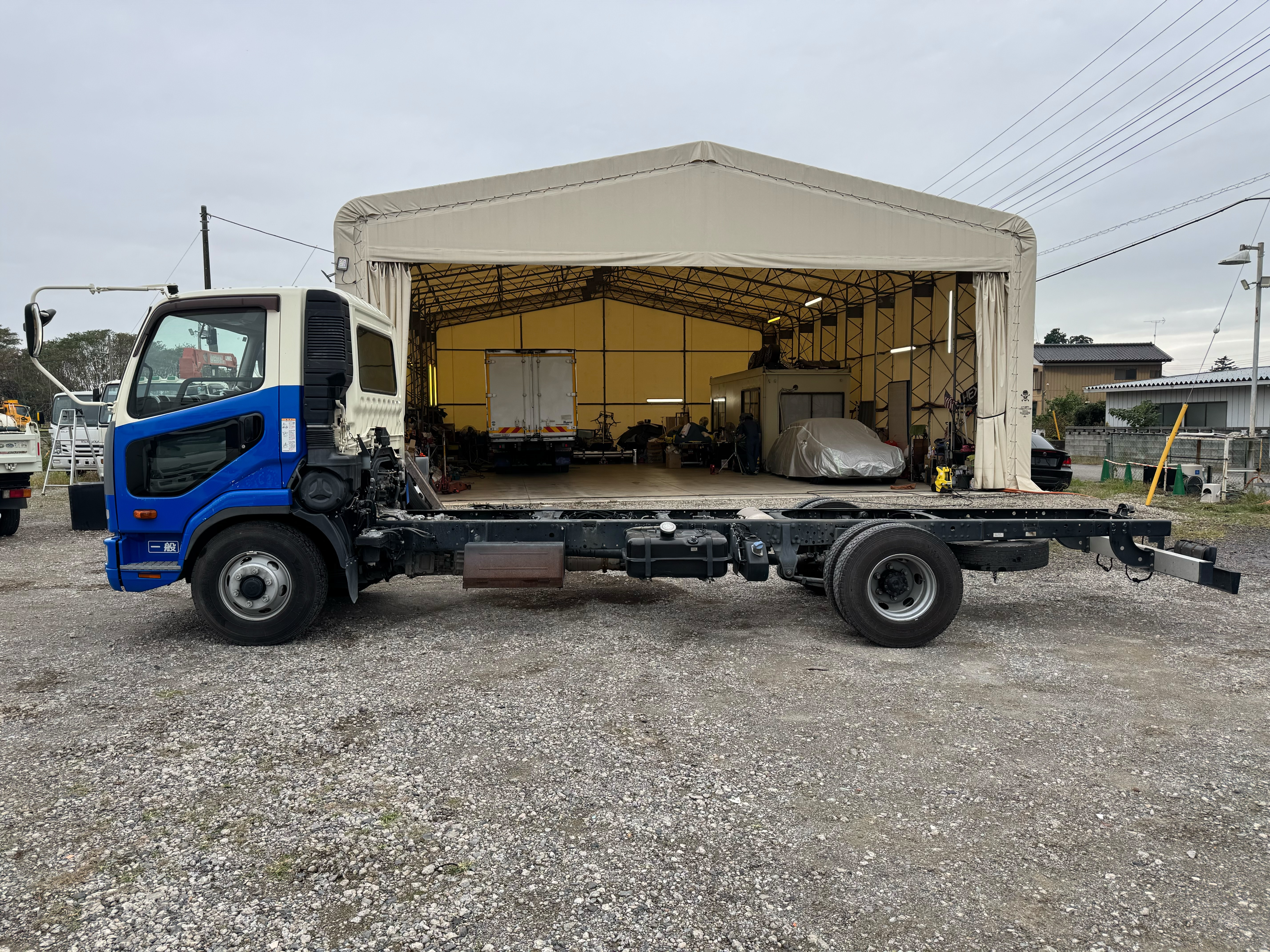 三菱ふそう　ファイター　標準　リアエアサス　ホイールベースH尺(57ベース)　6MT|中古トラックの販売・買取・査定のアイナビ