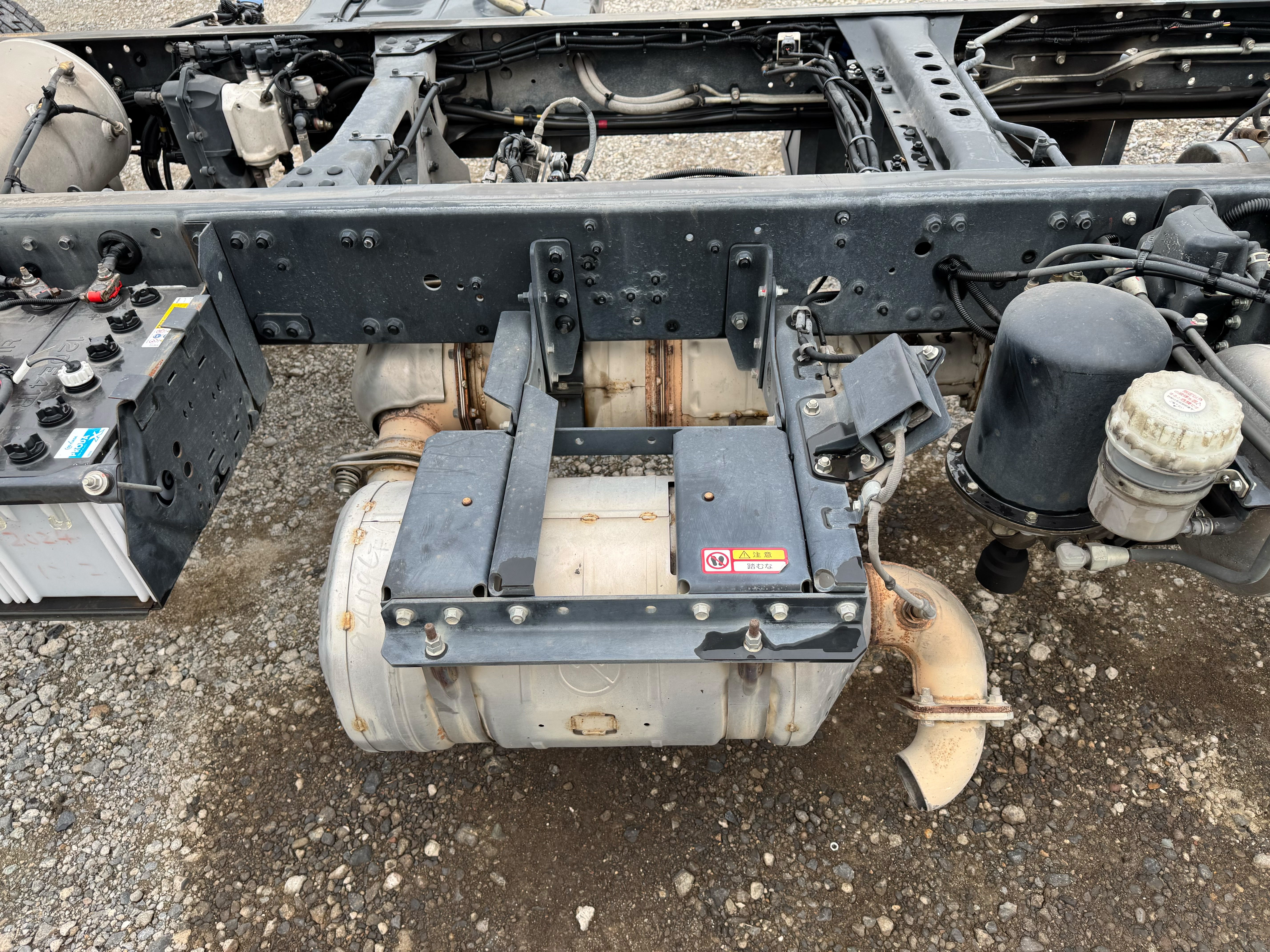 三菱ふそう　ファイター　標準　リアエアサス　ホイールベースH尺(57ベース)　6MT|中古トラックの販売・買取・査定のアイナビ