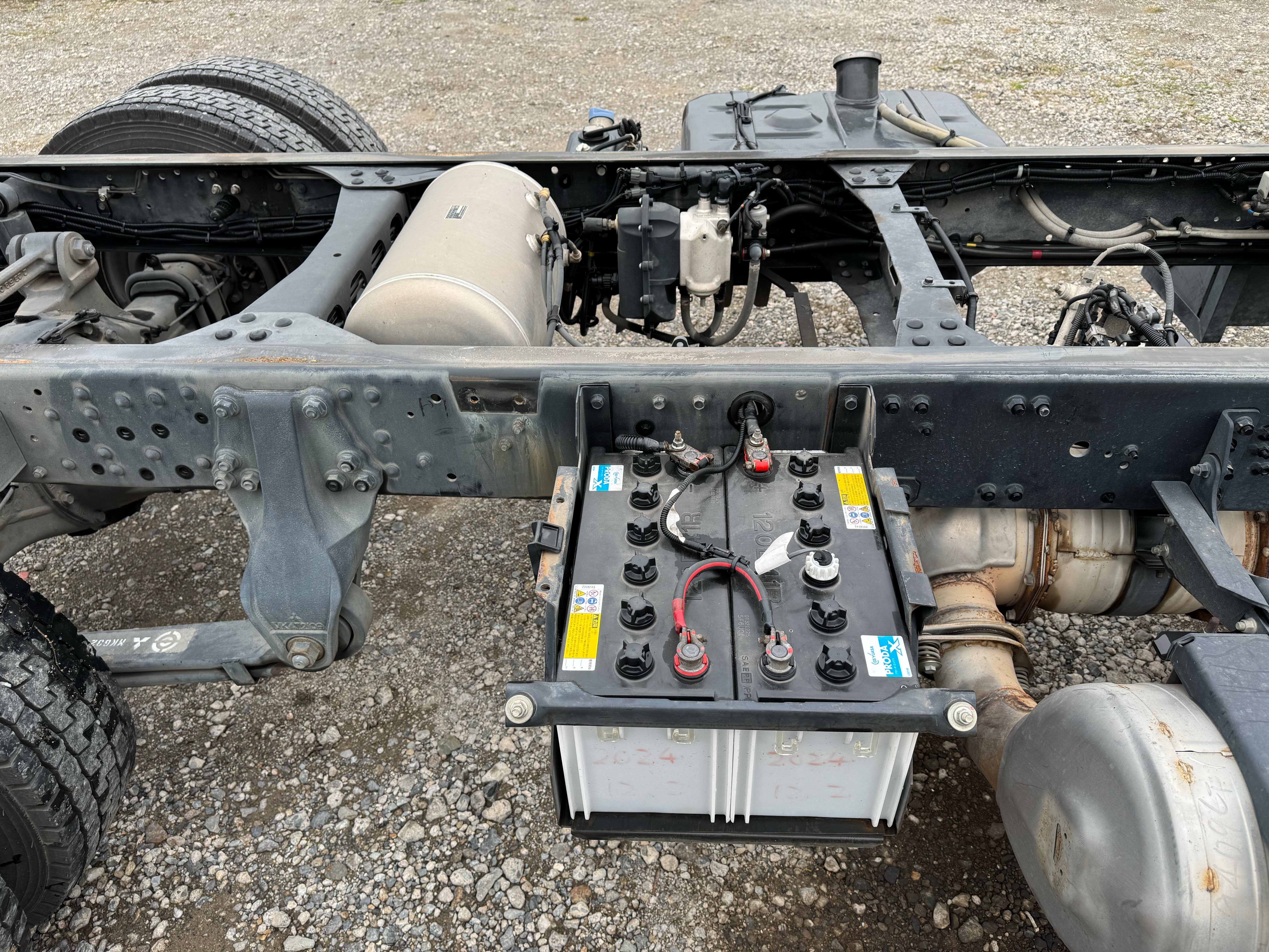 三菱ふそう　ファイター　標準　リアエアサス　ホイールベースH尺(57ベース)　6MT|中古トラックの販売・買取・査定のアイナビ