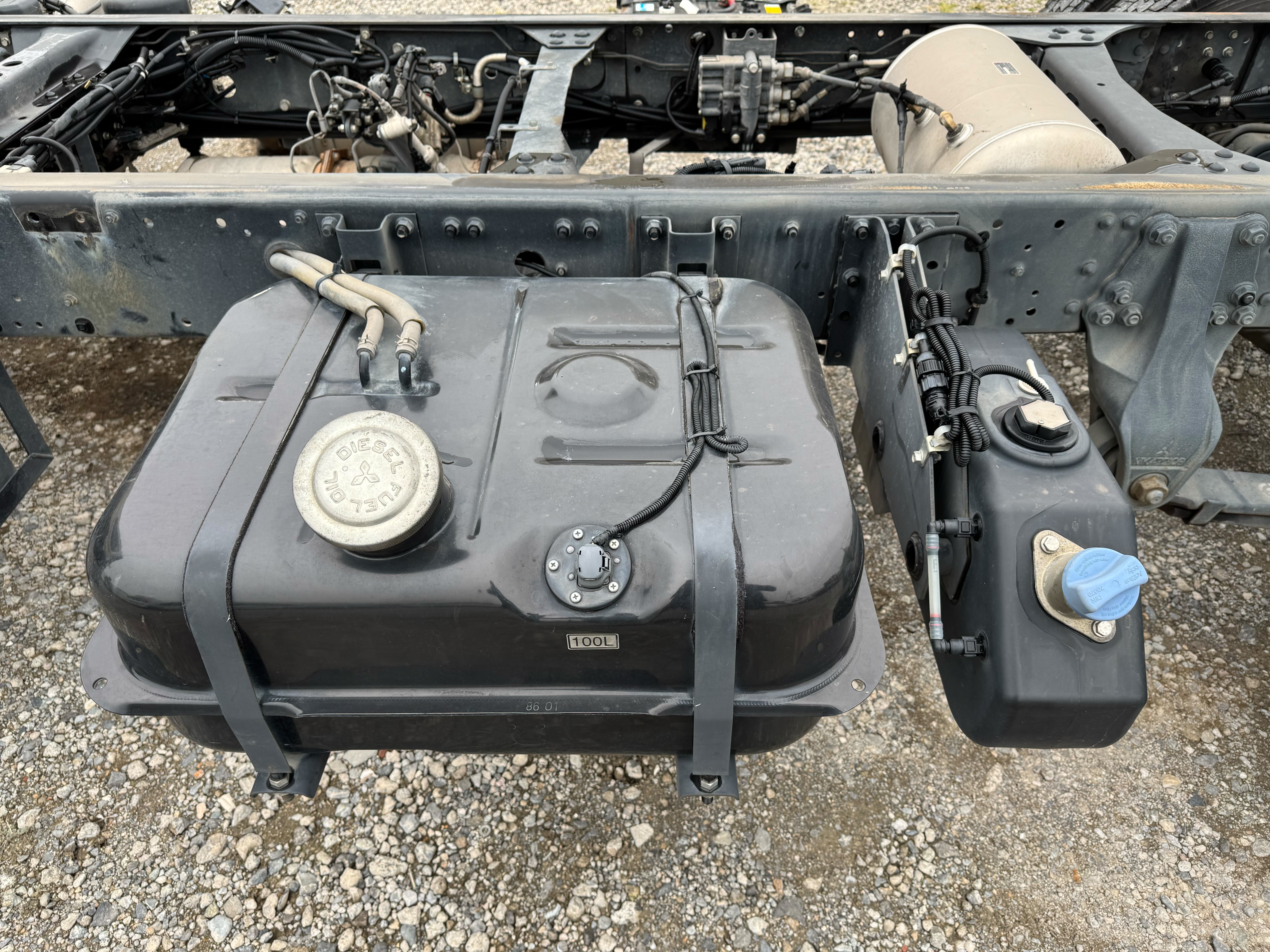 三菱ふそう　ファイター　標準　リアエアサス　ホイールベースH尺(57ベース)　6MT|中古トラックの販売・買取・査定のアイナビ