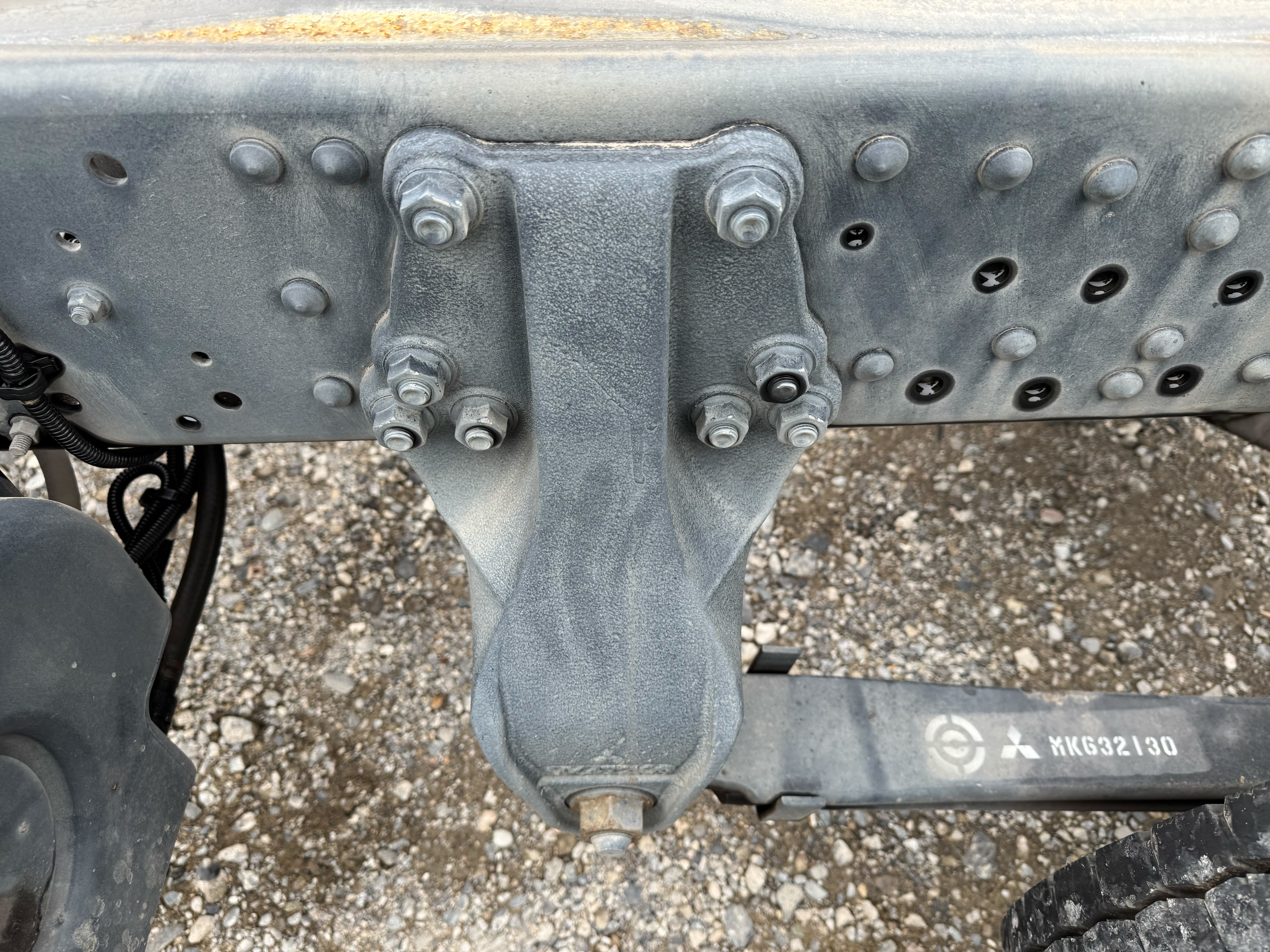 三菱ふそう　ファイター　標準　リアエアサス　ホイールベースH尺(57ベース)　6MT|中古トラックの販売・買取・査定のアイナビ