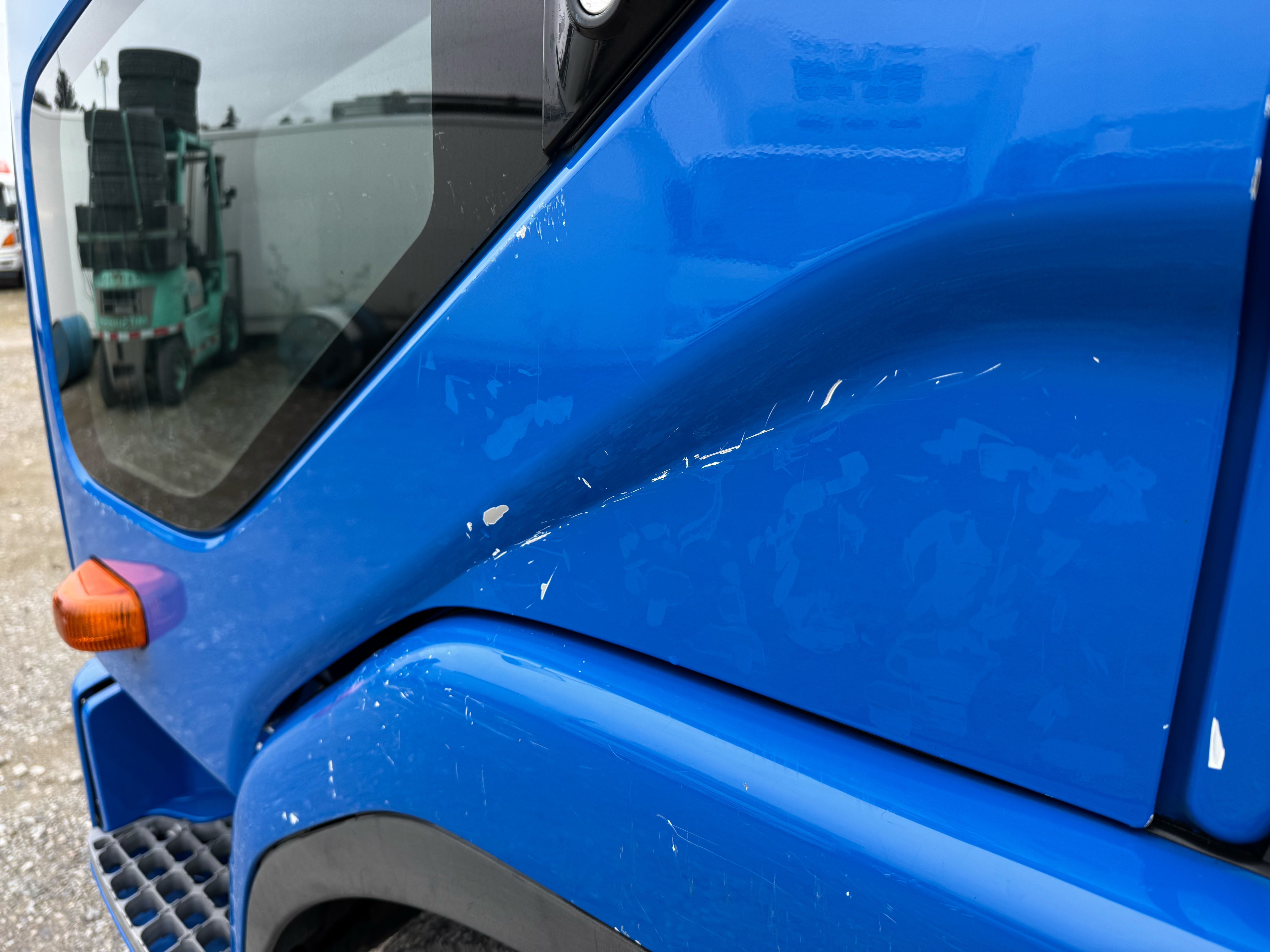 三菱ふそう　ファイター　標準　リアエアサス　ホイールベースH尺(57ベース)　6MT|中古トラックの販売・買取・査定のアイナビ