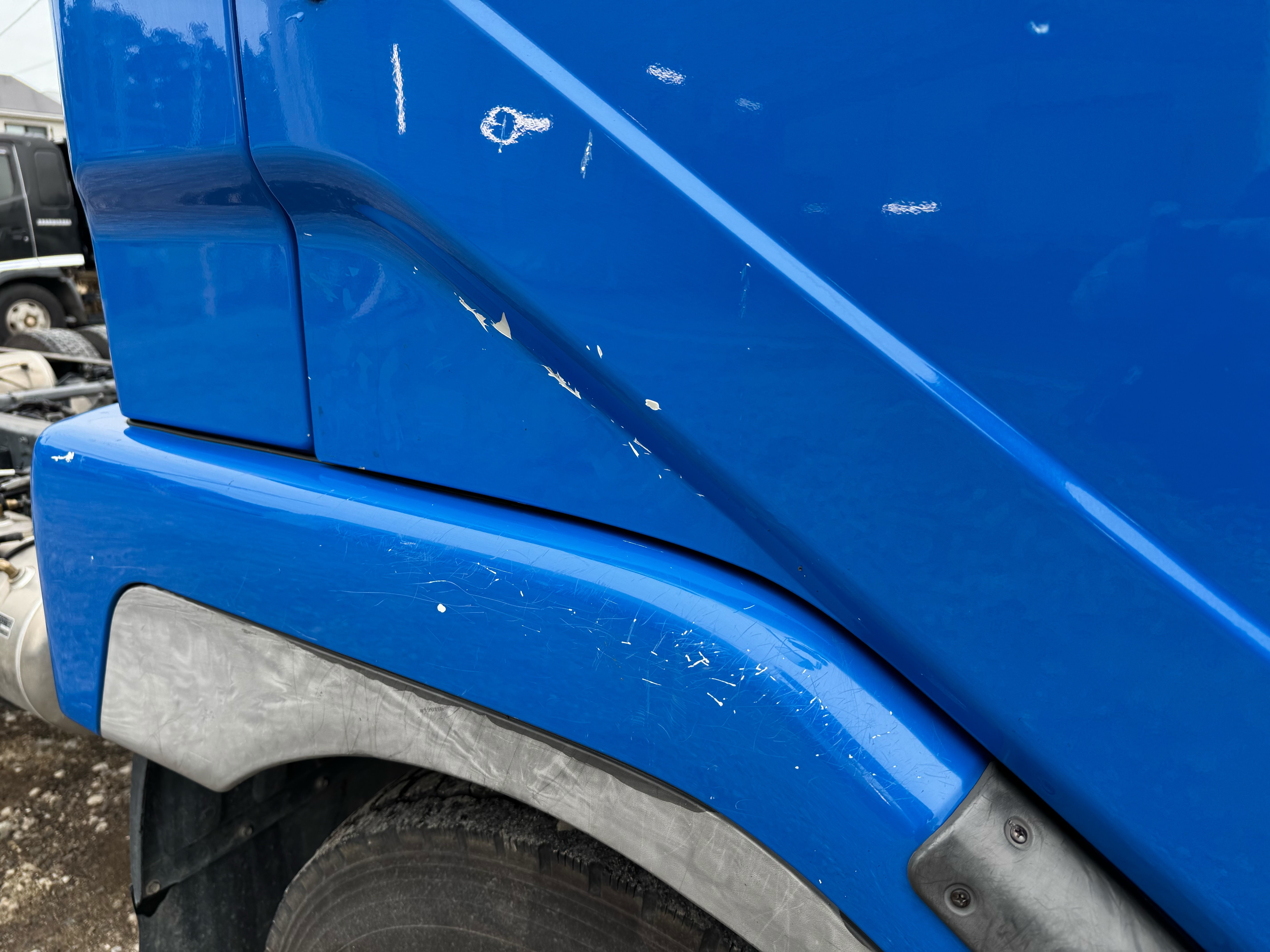 三菱ふそう　ファイター　標準　リアエアサス　ホイールベースH尺(57ベース)　6MT|中古トラックの販売・買取・査定のアイナビ