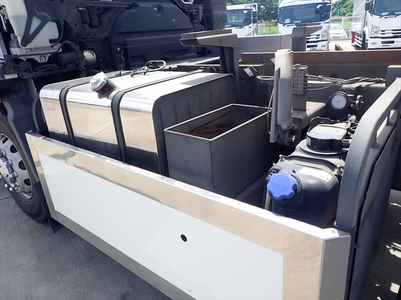 【350941】いすゞ ギガ 土砂ダンプ|中古トラックの販売・買取・査定のアイナビ