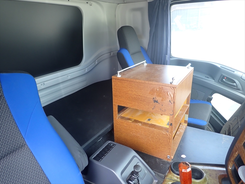 【350941】いすゞ ギガ 土砂ダンプ|中古トラックの販売・買取・査定のアイナビ