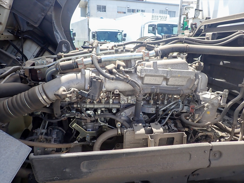 【350941】いすゞ ギガ 土砂ダンプ|中古トラックの販売・買取・査定のアイナビ