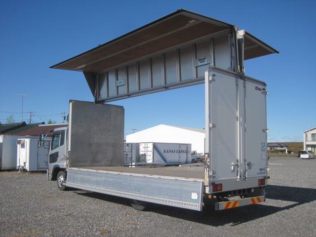 フルワイドエアサス寝台付アルミホィール下回り綺麗|中古トラックの販売・買取・査定のアイナビ