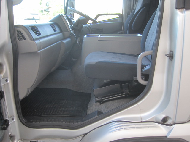 フルワイドエアサス寝台付アルミホィール下回り綺麗|中古トラックの販売・買取・査定のアイナビ