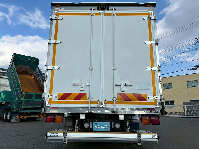 R404A菱重コールドチェーンショートキャブベッドレス4t8t|中古トラックの販売・買取・査定のアイナビ