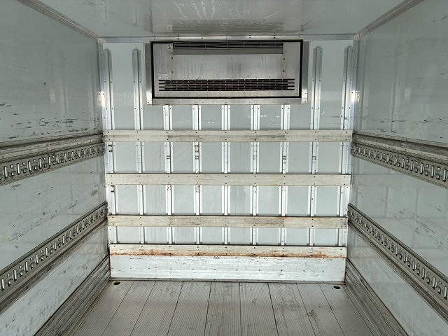 R404A菱重コールドチェーンショートキャブベッドレス4t8t|中古トラックの販売・買取・査定のアイナビ