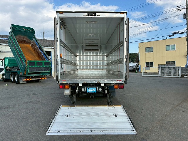 R404A菱重コールドチェーンショートキャブベッドレス4t8t|中古トラックの販売・買取・査定のアイナビ