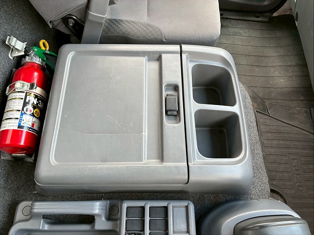 R404A菱重コールドチェーンショートキャブベッドレス4t8t|中古トラックの販売・買取・査定のアイナビ