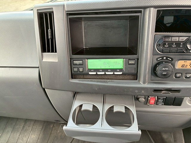 R404A菱重コールドチェーンショートキャブベッドレス4t8t|中古トラックの販売・買取・査定のアイナビ