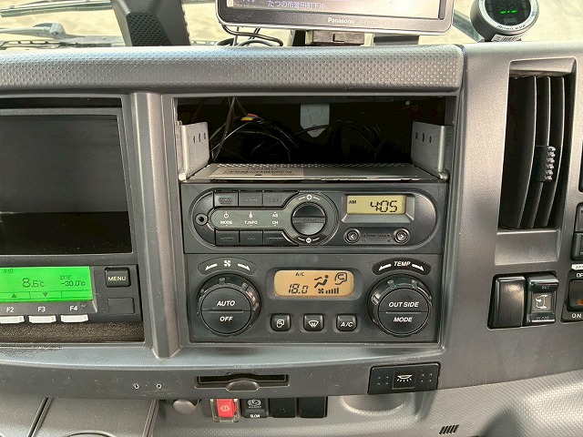 R404A菱重コールドチェーンショートキャブベッドレス4t8t|中古トラックの販売・買取・査定のアイナビ