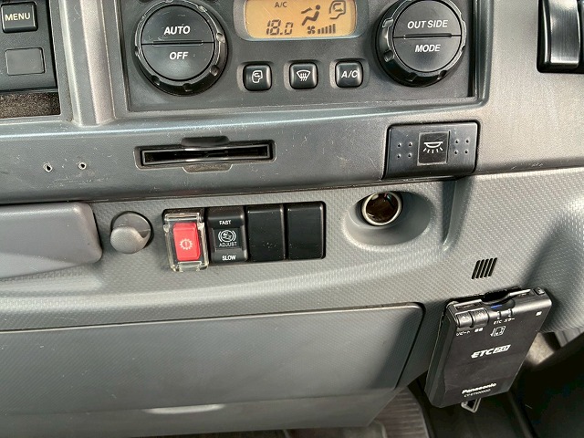 R404A菱重コールドチェーンショートキャブベッドレス4t8t|中古トラックの販売・買取・査定のアイナビ