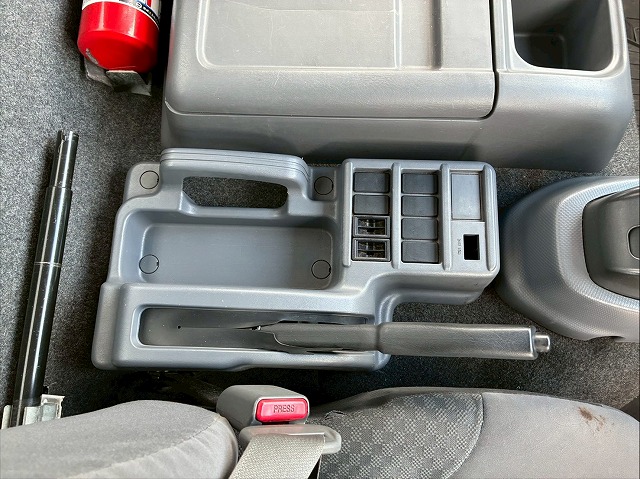 R404A菱重コールドチェーンショートキャブベッドレス4t8t|中古トラックの販売・買取・査定のアイナビ