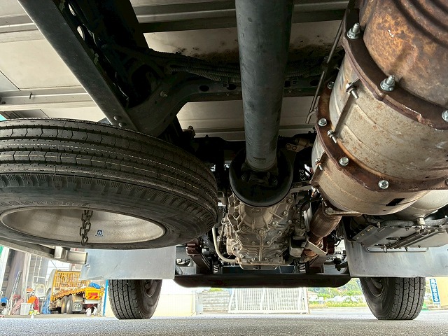 R404A菱重コールドチェーンショートキャブベッドレス4t8t|中古トラックの販売・買取・査定のアイナビ