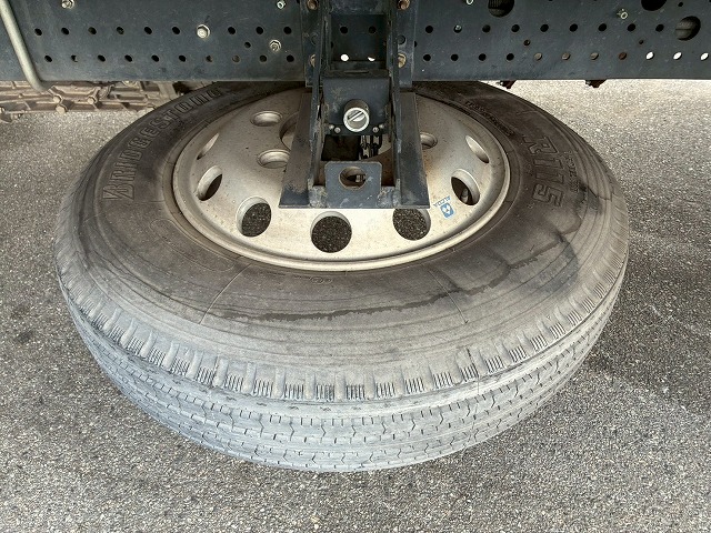 R404A菱重コールドチェーンショートキャブベッドレス4t8t|中古トラックの販売・買取・査定のアイナビ