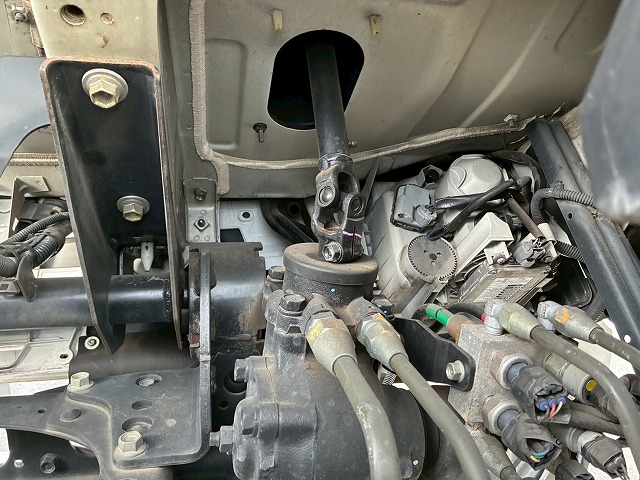 R404A菱重コールドチェーンショートキャブベッドレス4t8t|中古トラックの販売・買取・査定のアイナビ