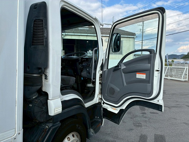 R404A菱重コールドチェーンショートキャブベッドレス4t8t|中古トラックの販売・買取・査定のアイナビ