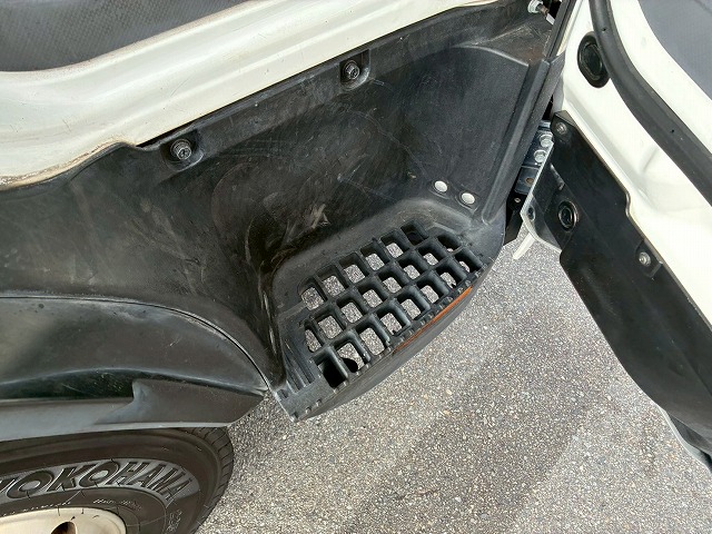 R404A菱重コールドチェーンショートキャブベッドレス4t8t|中古トラックの販売・買取・査定のアイナビ