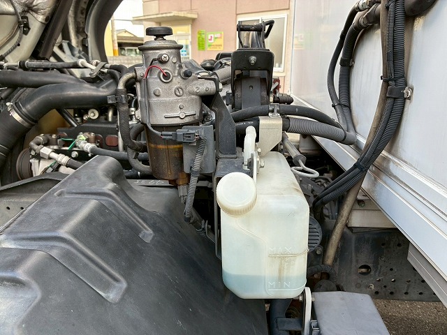 R404A菱重コールドチェーンショートキャブベッドレス4t8t|中古トラックの販売・買取・査定のアイナビ