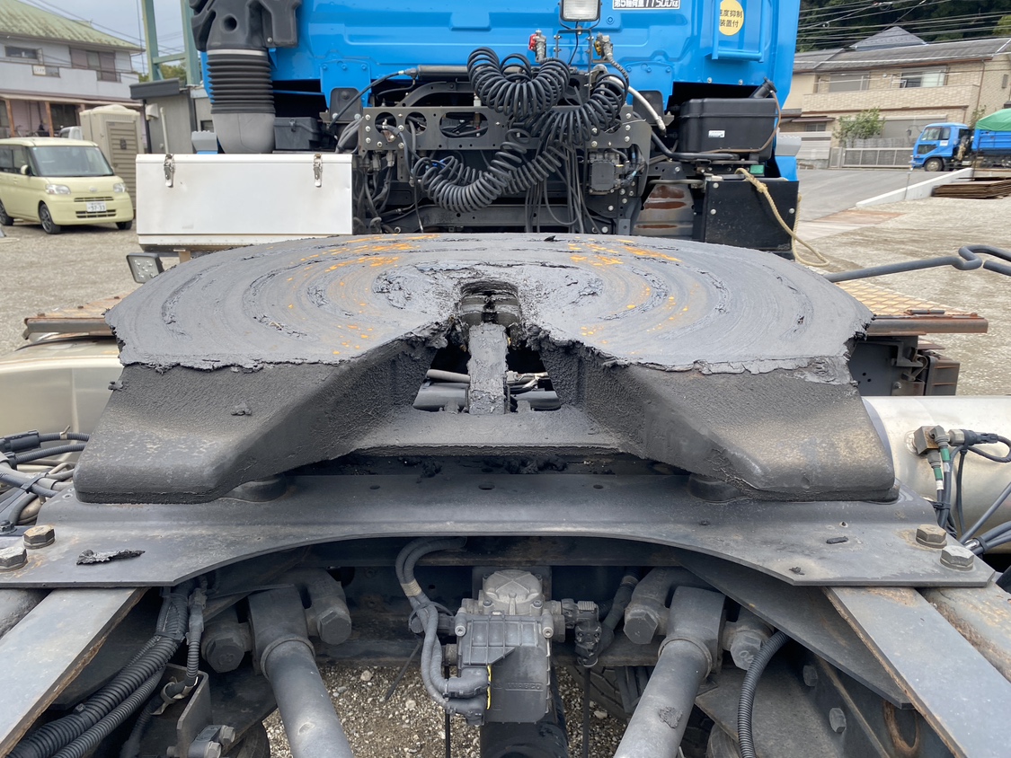 H30年式、クオン、450馬力トラクタ、車検付|中古トラックの販売・買取・査定のアイナビ