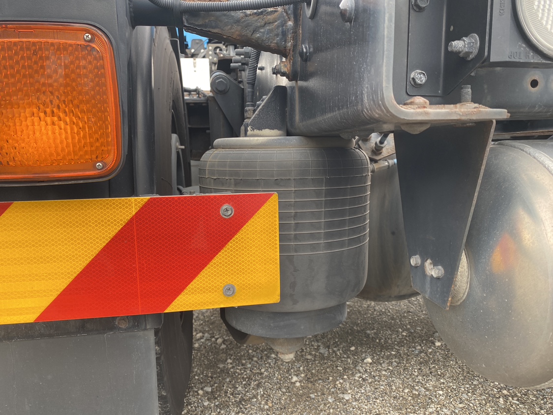 H30年式、クオン、450馬力トラクタ、車検付|中古トラックの販売・買取・査定のアイナビ