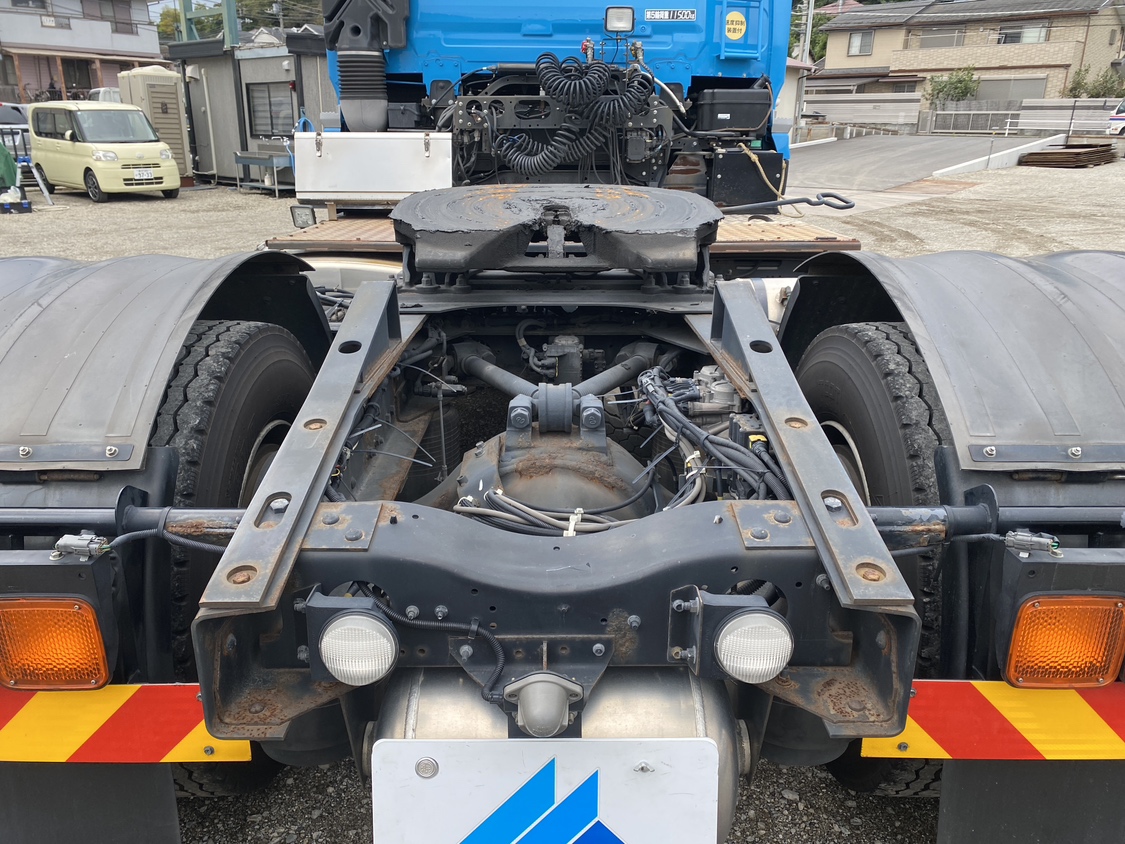 H30年式、クオン、450馬力トラクタ、車検付|中古トラックの販売・買取・査定のアイナビ