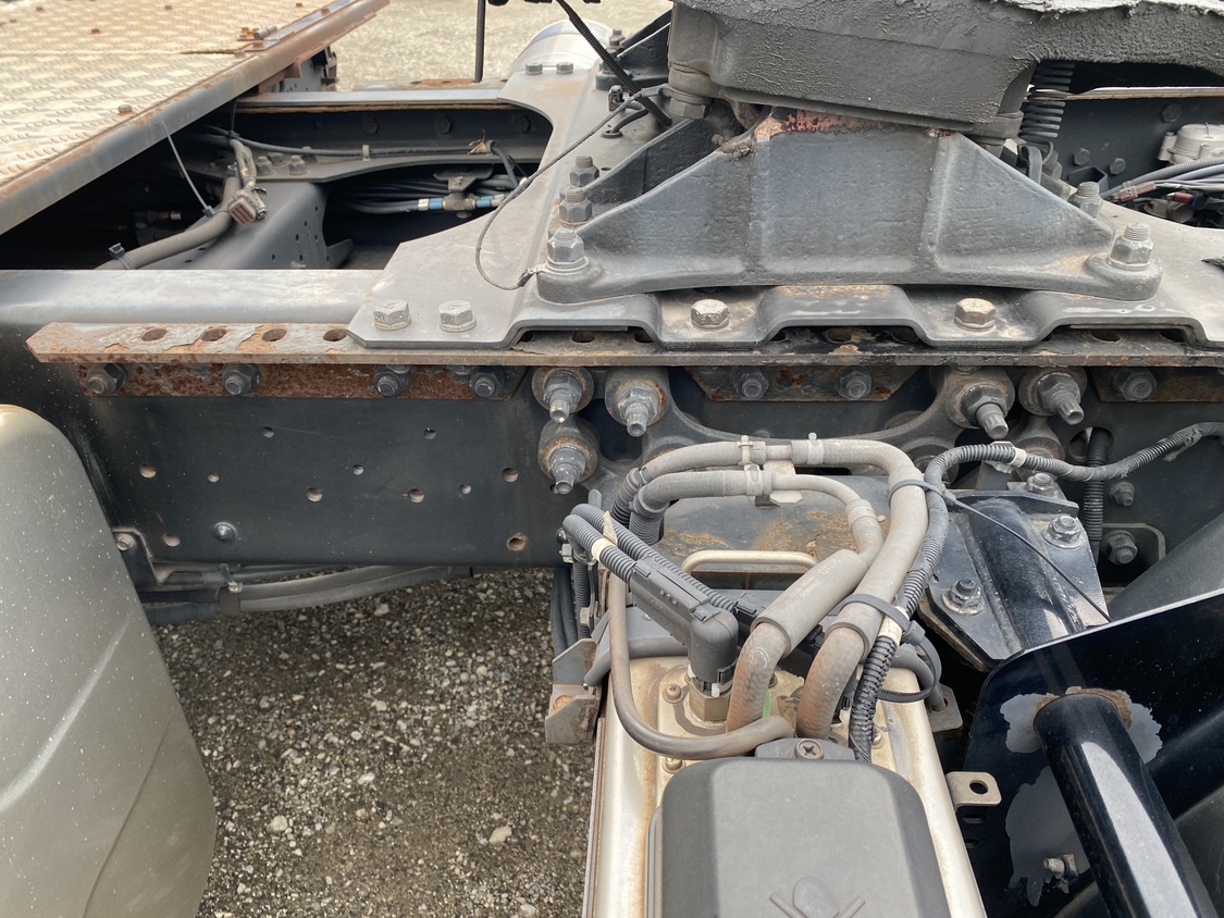 H30年式、クオン、450馬力トラクタ、車検付|中古トラックの販売・買取・査定のアイナビ