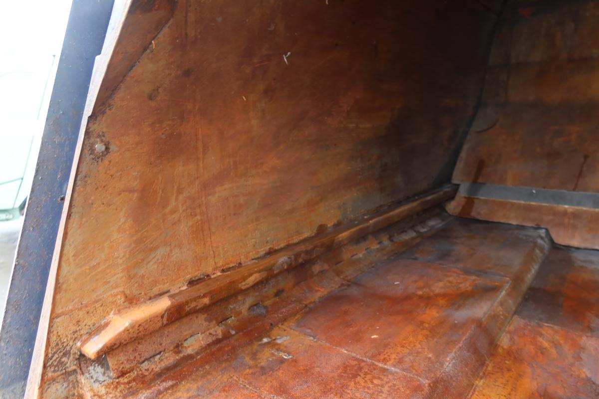 標準幅 プレス式パッカー車 極東製5.3立米 積載3300kg|中古トラックの販売・買取・査定のアイナビ