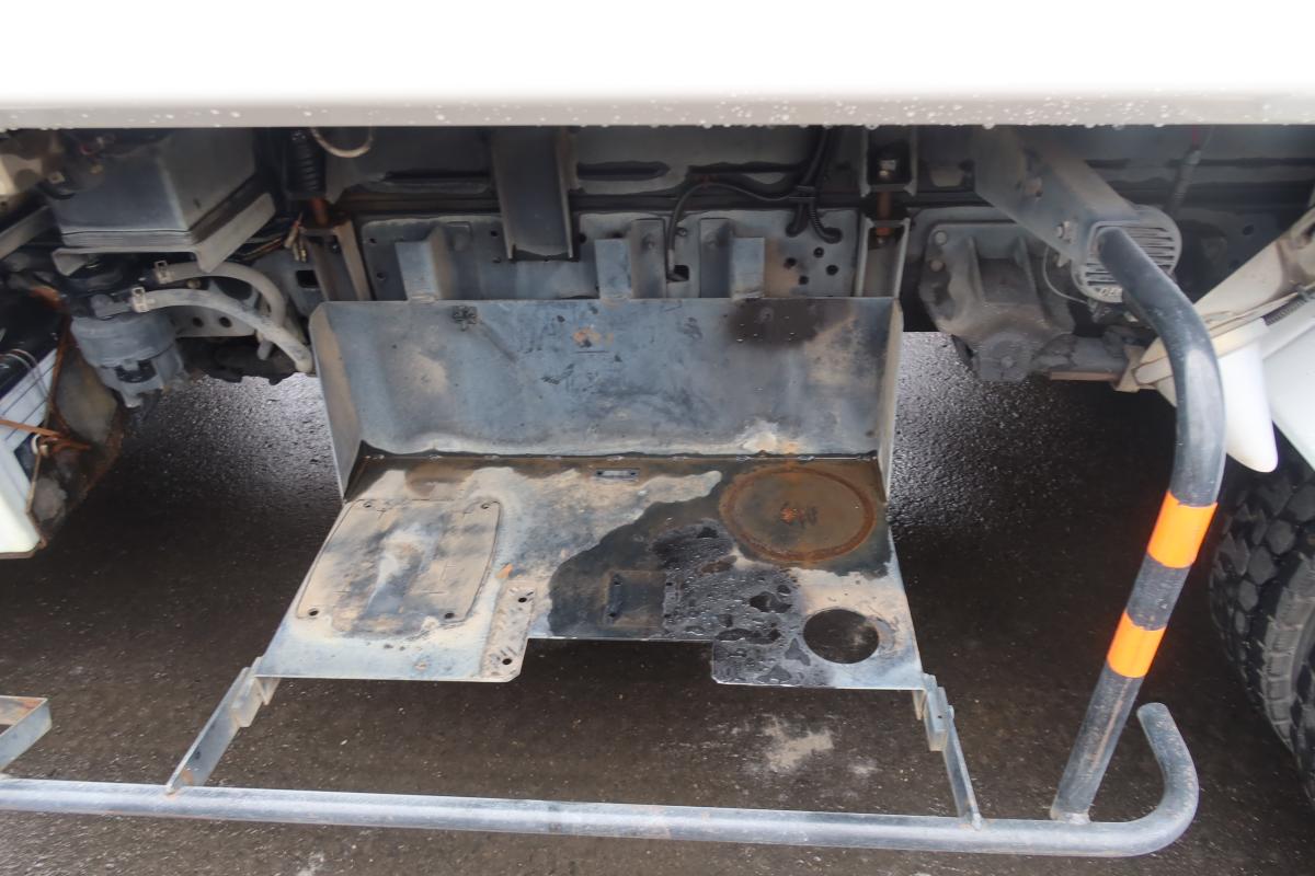 標準幅 プレス式パッカー車 極東製5.3立米 積載3300kg|中古トラックの販売・買取・査定のアイナビ