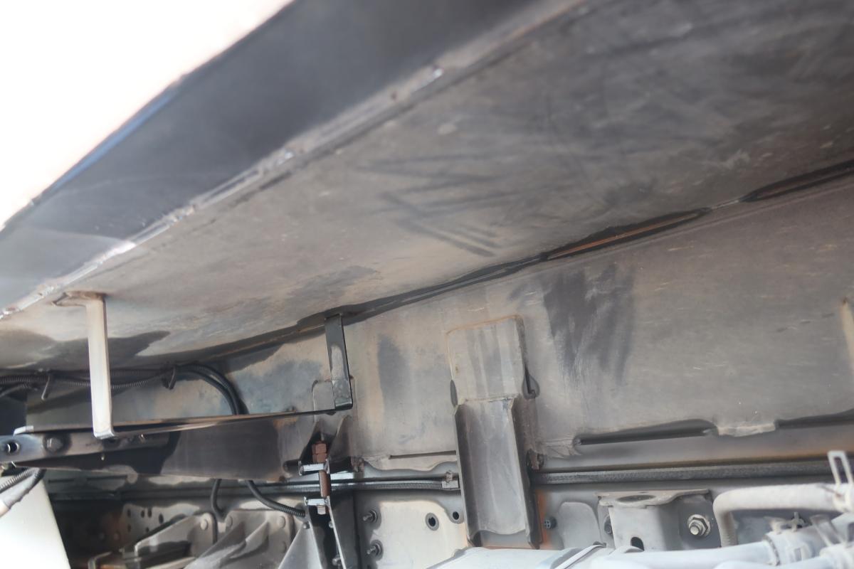 標準幅 プレス式パッカー車 極東製5.3立米 積載3300kg|中古トラックの販売・買取・査定のアイナビ