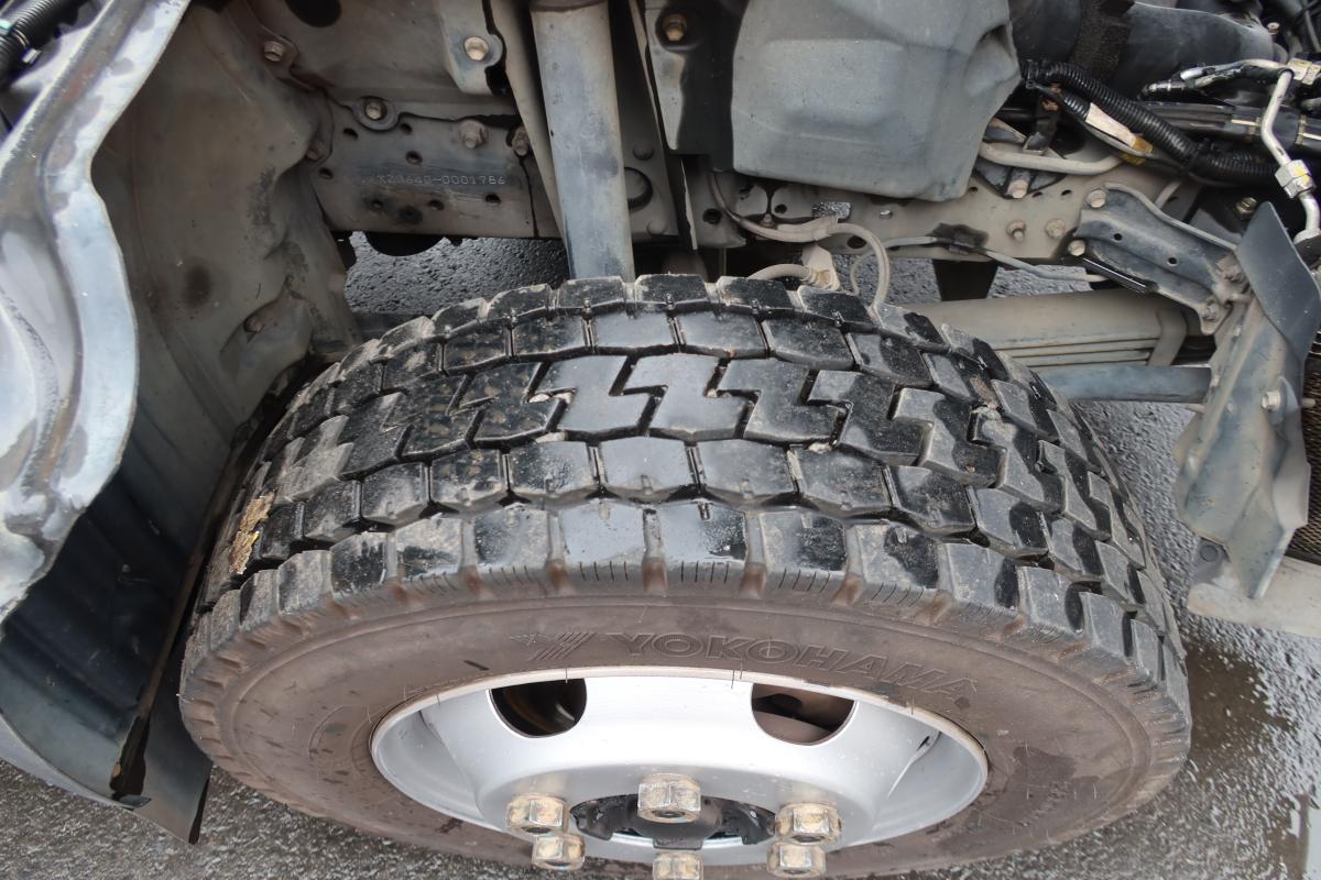 標準幅 プレス式パッカー車 極東製5.3立米 積載3300kg|中古トラックの販売・買取・査定のアイナビ