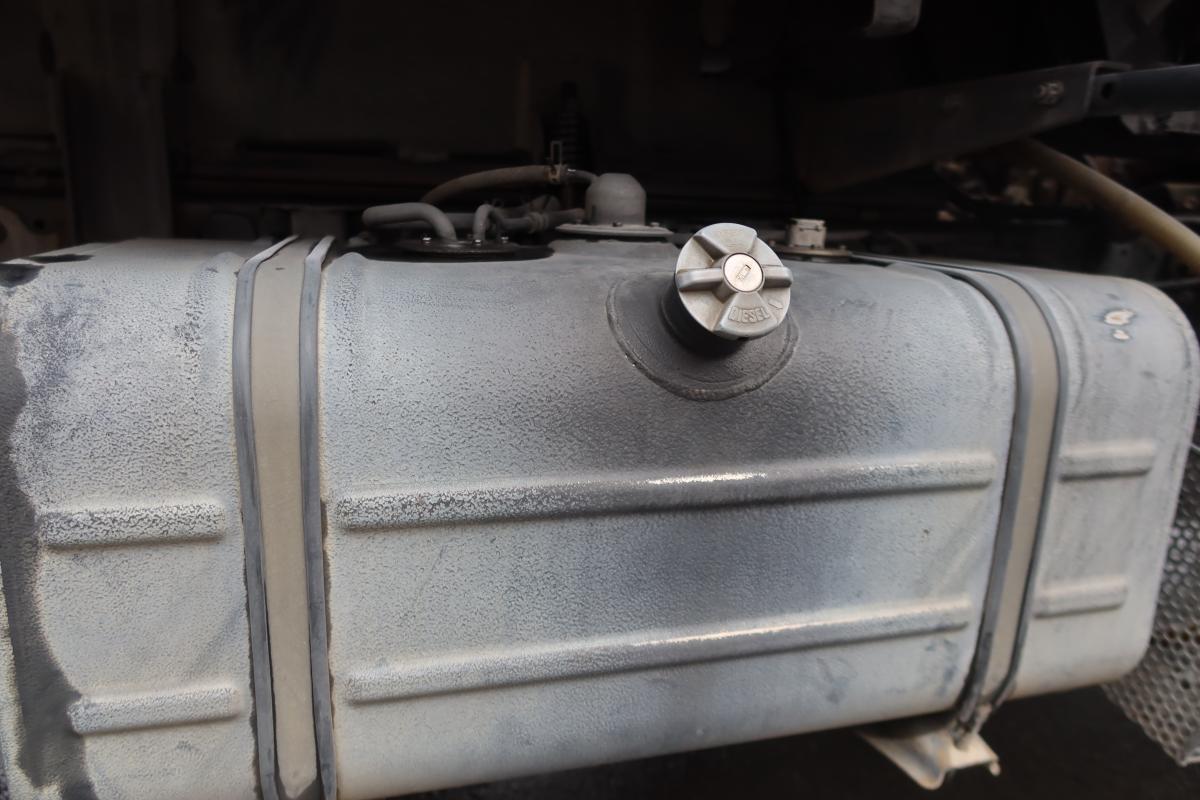 標準幅 プレス式パッカー車 極東製5.3立米 積載3300kg|中古トラックの販売・買取・査定のアイナビ