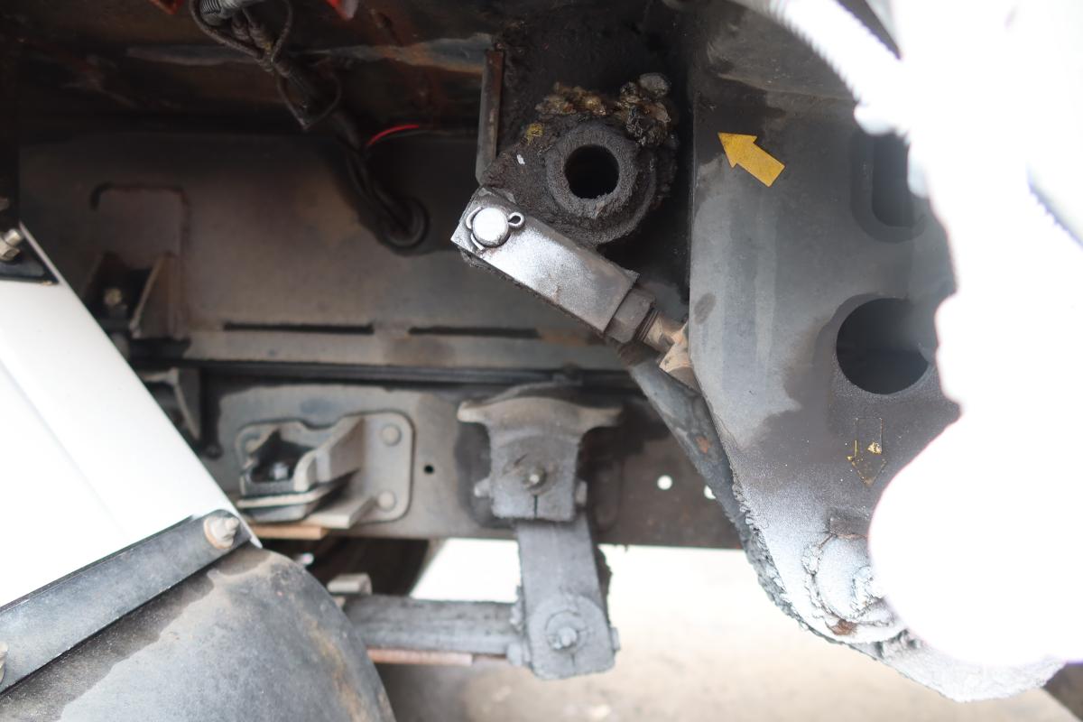 標準幅 プレス式パッカー車 極東製5.3立米 積載3300kg|中古トラックの販売・買取・査定のアイナビ