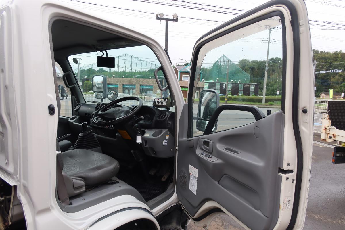 標準幅 プレス式パッカー車 極東製5.3立米 積載3300kg|中古トラックの販売・買取・査定のアイナビ