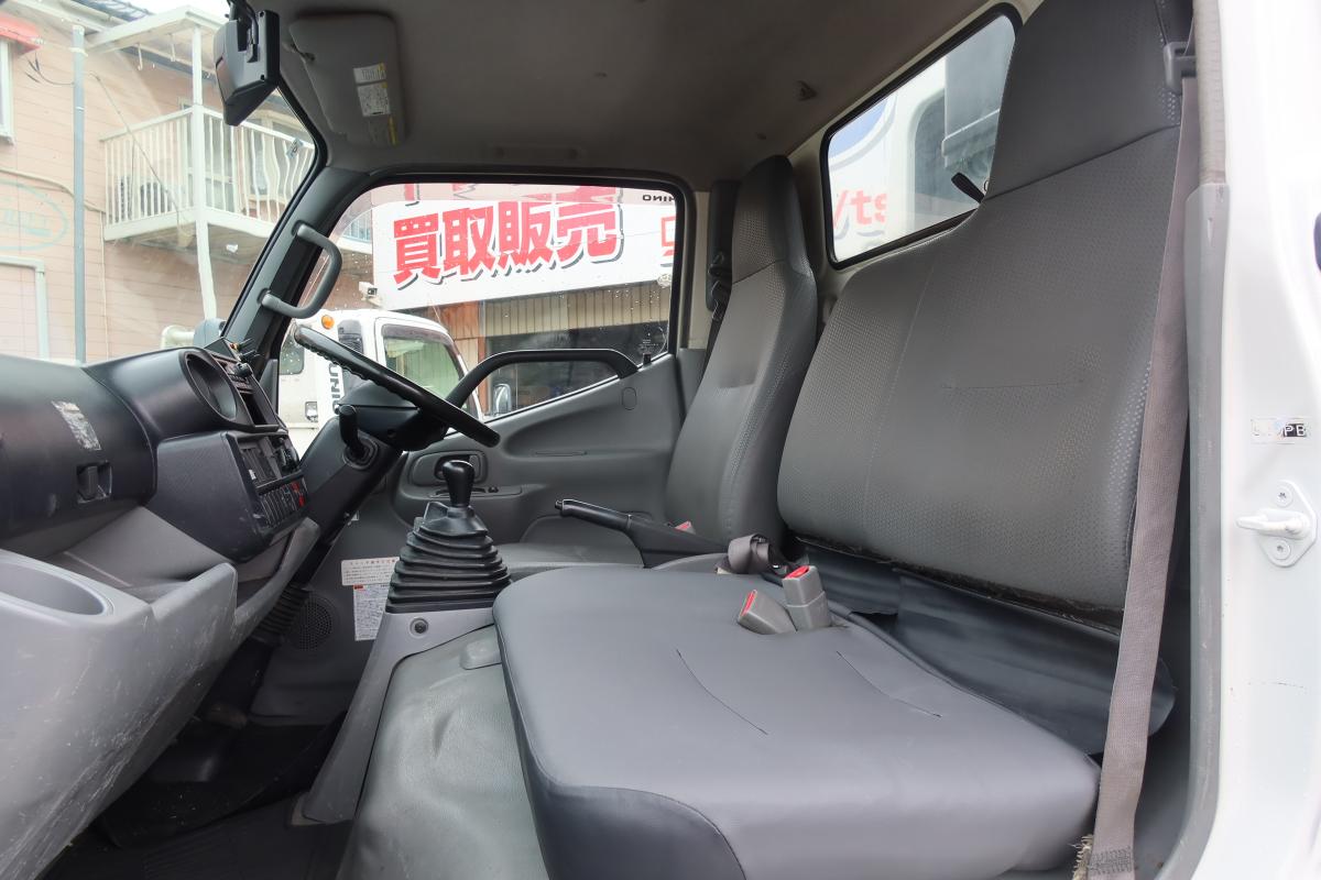 標準幅 プレス式パッカー車 極東製5.3立米 積載3300kg|中古トラックの販売・買取・査定のアイナビ