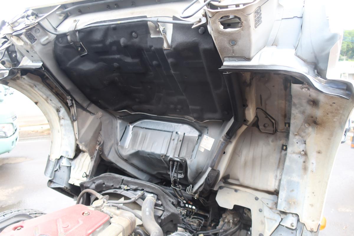 標準幅 プレス式パッカー車 極東製5.3立米 積載3300kg|中古トラックの販売・買取・査定のアイナビ