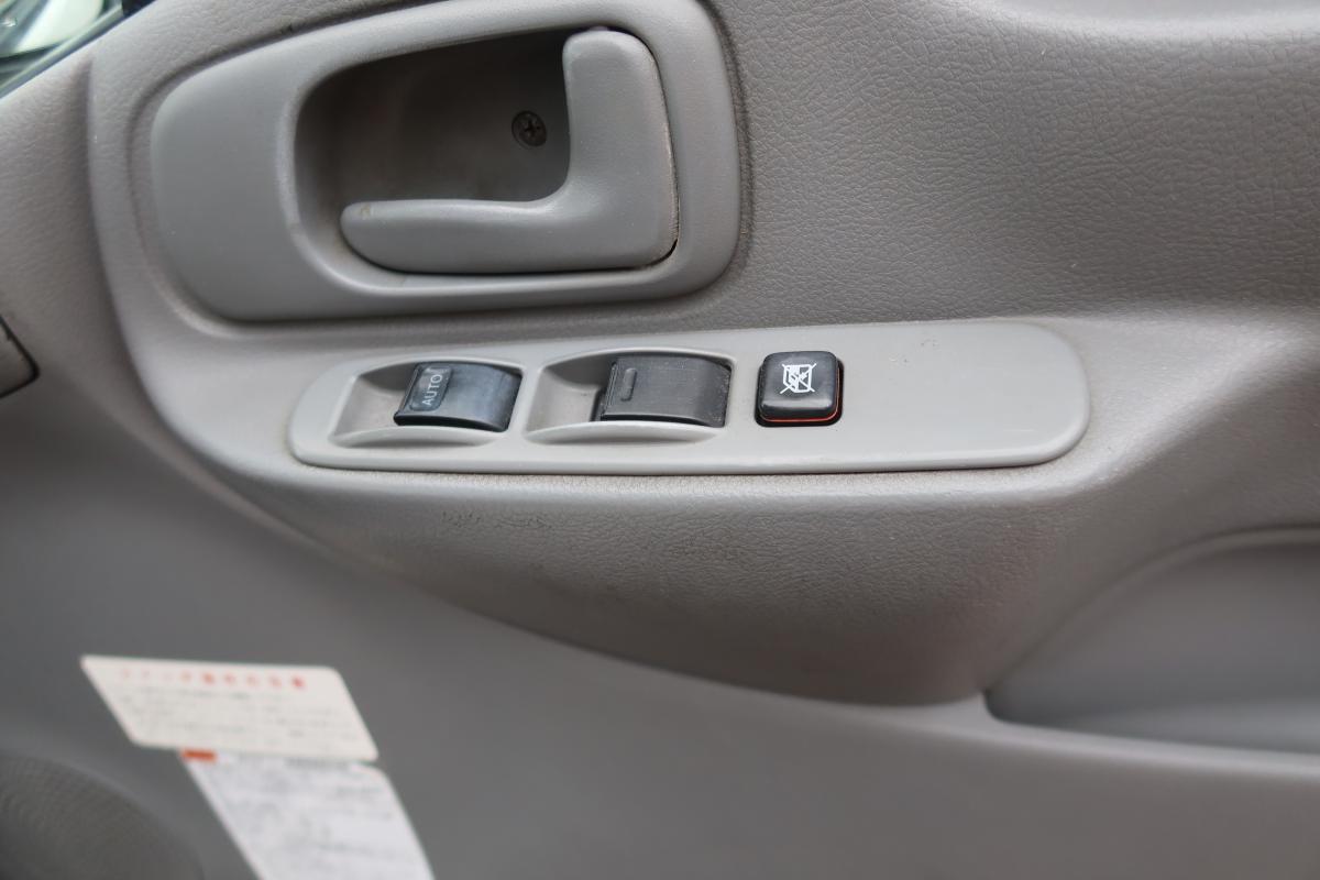 標準幅 プレス式パッカー車 極東製5.3立米 積載3300kg|中古トラックの販売・買取・査定のアイナビ