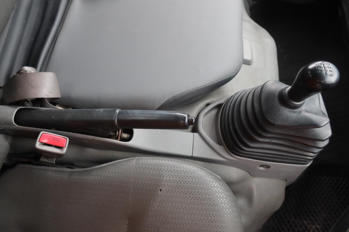 標準幅 プレス式パッカー車 極東製5.3立米 積載3300kg|中古トラックの販売・買取・査定のアイナビ