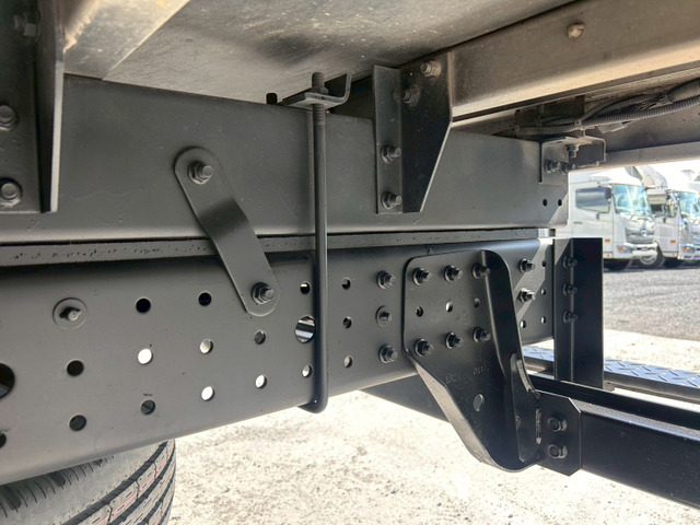 【車検付‼︎キャブ塗装済×5速MT】三菱/キャンター|中古トラックの販売・買取・査定のアイナビ