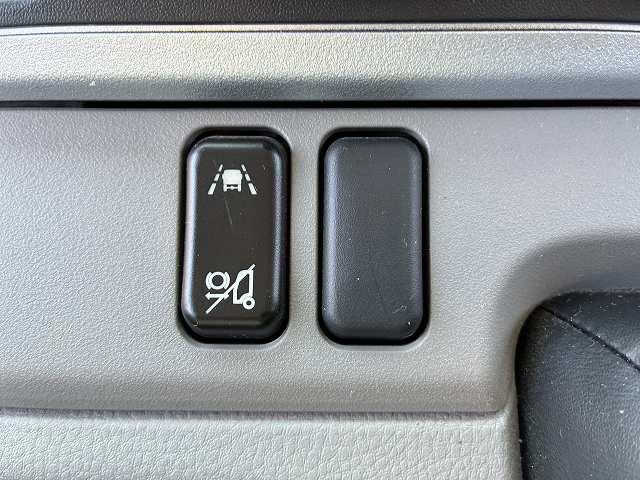 三菱ふそう Wキャブ キャンター|中古トラックの販売・買取・査定のアイナビ