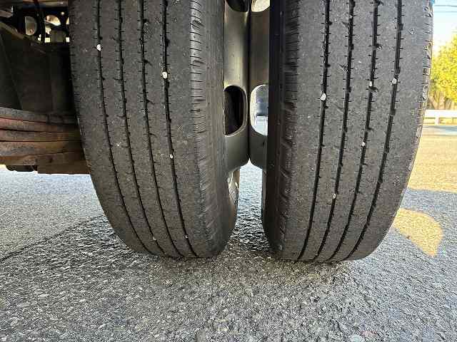 いすゞ 平ボディ|中古トラックの販売・買取・査定のアイナビ