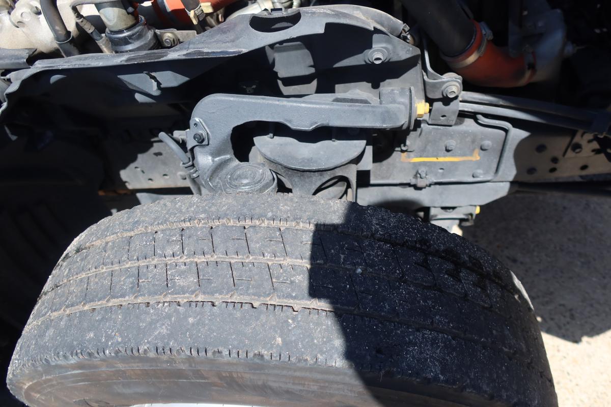 新明和製アームロール 積載3000kg 4ナンバー|中古トラックの販売・買取・査定のアイナビ