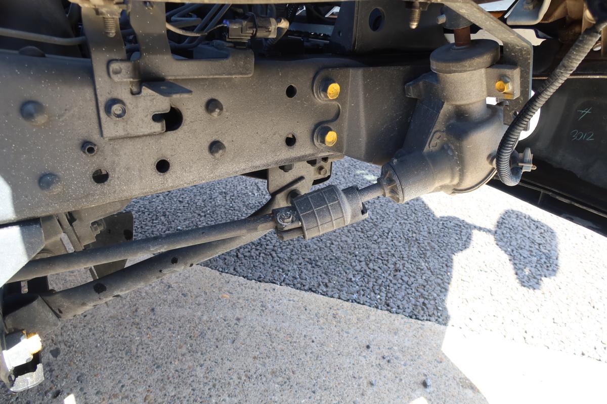 新明和製アームロール 積載3000kg 4ナンバー|中古トラックの販売・買取・査定のアイナビ