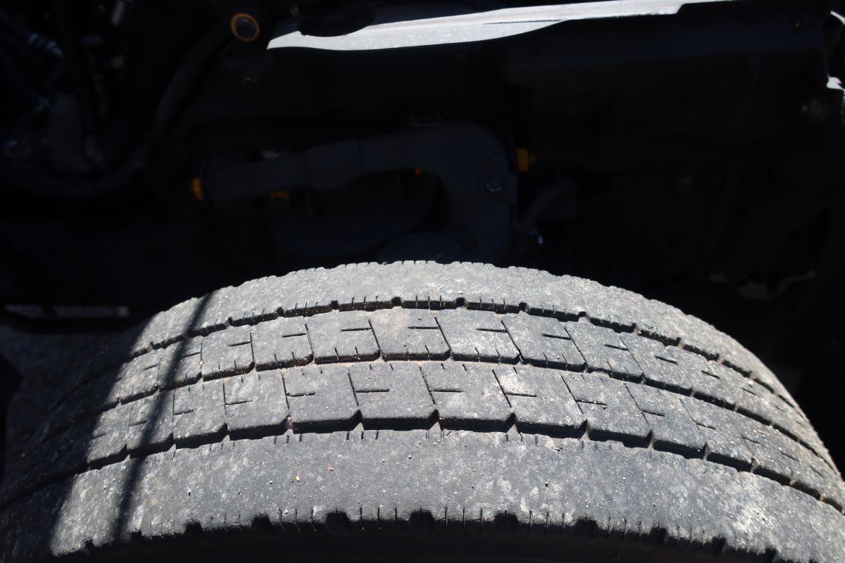 新明和製アームロール 積載3000kg 4ナンバー|中古トラックの販売・買取・査定のアイナビ